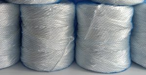 Cómo evitar el deshilachado en tejidos de rafia de alta densidad