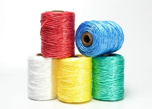 Cómo evitar el deshilachado en tejidos de rafia de alta densidad